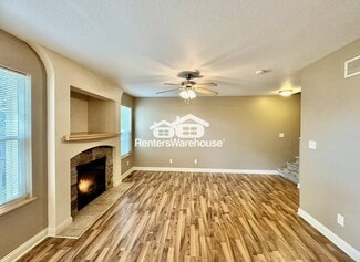 2004 63rd St, Windsor Heights, IA 50324