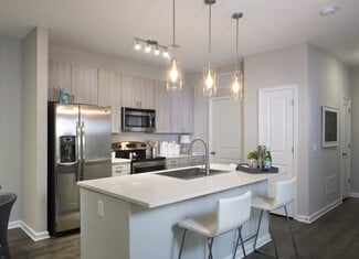 15708 Greythorne Dr, Charlotte, NC 28277