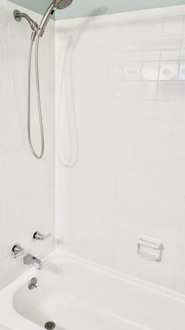 1516 Gridley Ln unit LL, Silver Spring, MD 20902 - photo 6