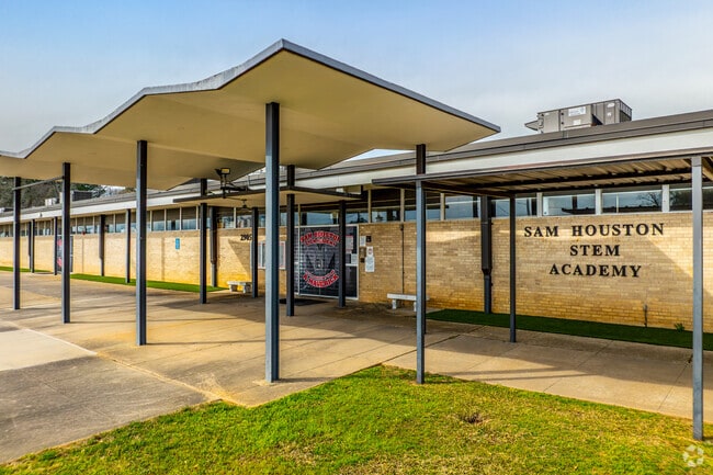 Sam Houston Elementary School