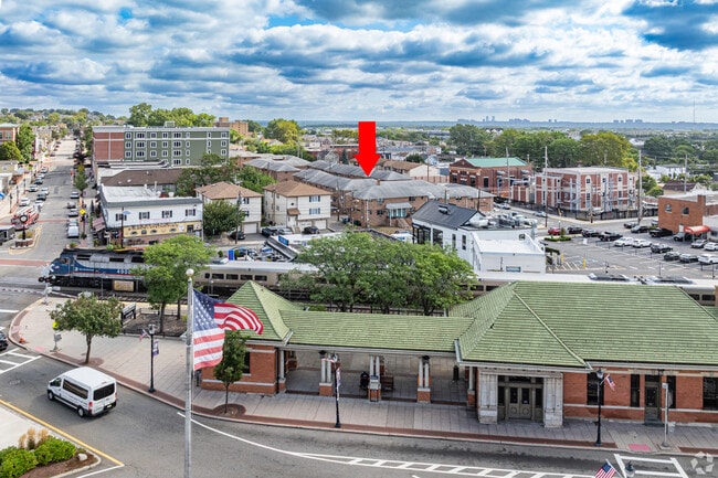 Station Square Apartments – Modern Living with Parking Included, East Rutherford, NJ 07073 - photo 7