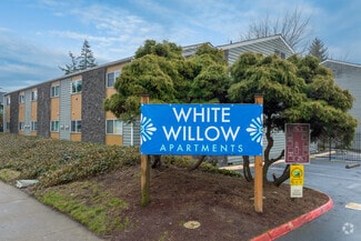 11612-11622 Se Division St, Portland, OR 97266