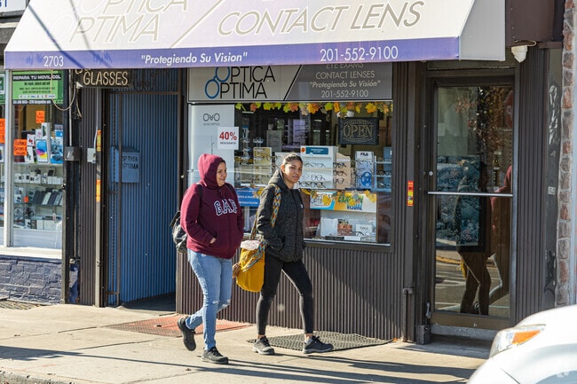 Berganline Ave runs through Union City and features retail and essential businesses.