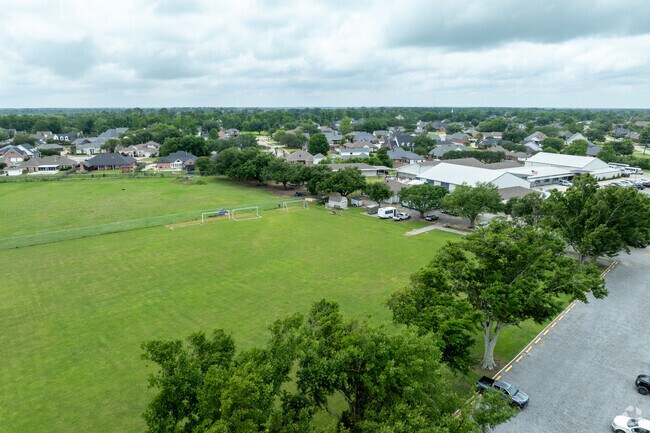 Houma Christian School is a private school serving students from elementary through high school.
