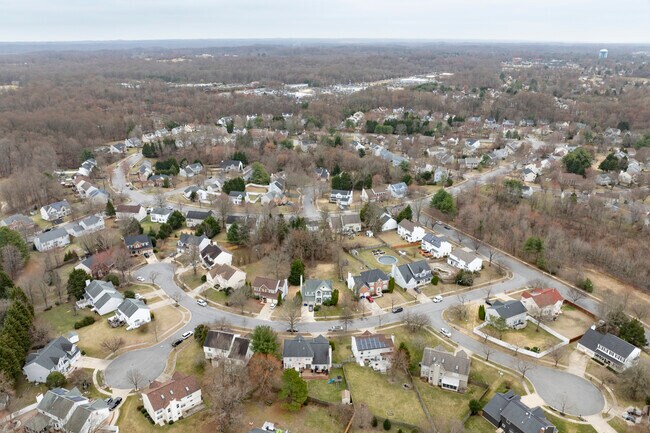 Many of the Glen Allen homes in the subdivisions around Bowie have been built in the last 30 years.