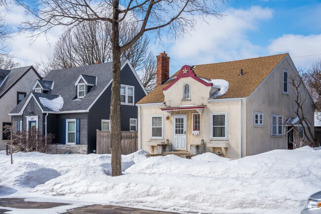 Cape Cod and Mission-style homes reflect early 1900s architecture in Standish.
