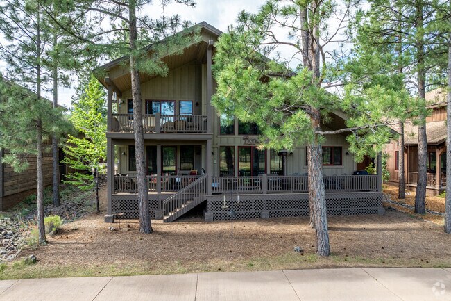 Custom cabin homes are common in the Flagstaff Ranch neighborhood.