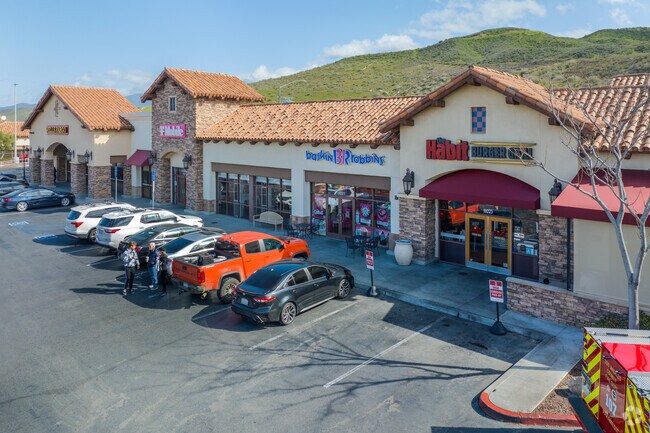 The shopping centers in Golden Valley Ranch provide a variety of retail and dining options.