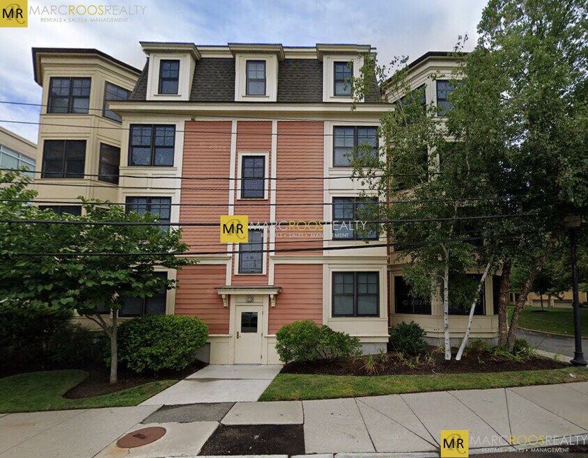 173 Pleasant St unit 102, Cambridge, MA 02139 - photo 1
