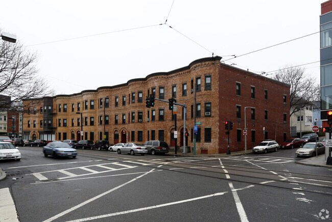 25 Wait St unit 202, Roxbury Crossing, MA 02120 - photo 2