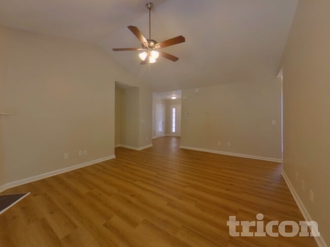 3855 Range Crest Ct, High Point, NC 27265 - photo 3