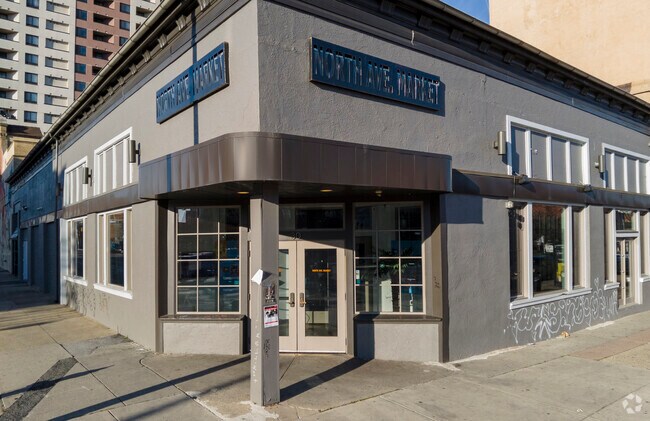 Barclay residents are within walking distance to some of Balitmore's best restaurants.