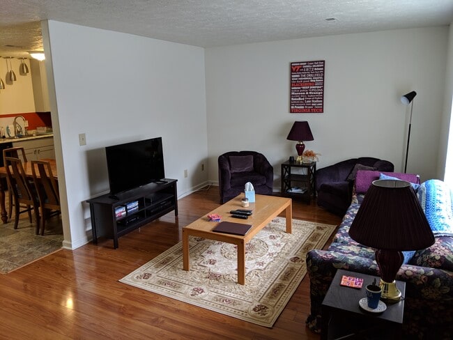 143 Clover Valley Cir, Blacksburg, VA 24060 - photo 4