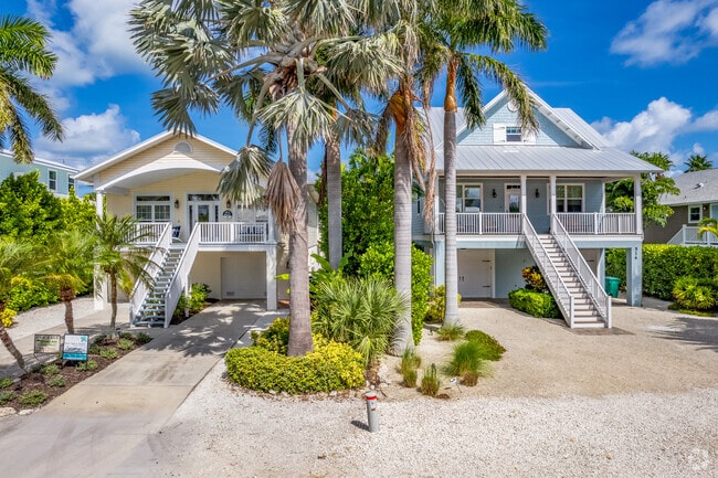 Multilevel coastal homes are the most common style found around Anna Maria.