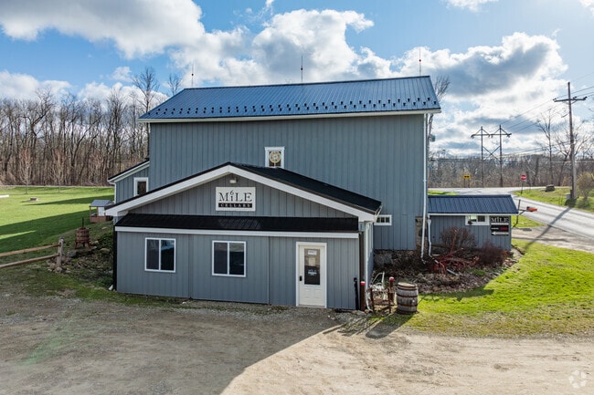 Several wineries, such as 6 Mile Cellars,  are located throughout Harborcreek.
