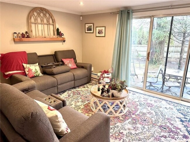 105 Woodside Dr, North Providence, RI 02904 - photo 7