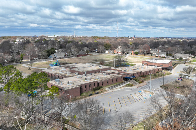 Grissom Elementary School provides students lots of room to roam and play.