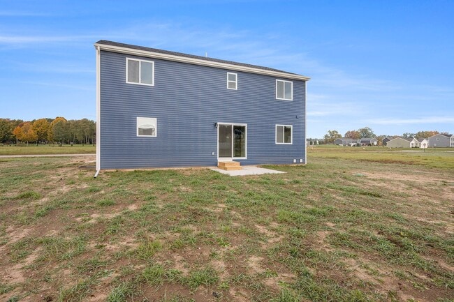 48265 Silver Oaks W, Mattawan, MI 49071 - photo 2