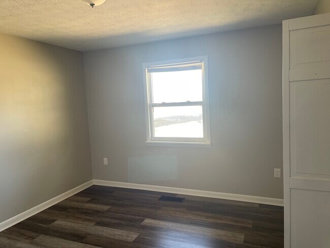 305 Houseal St unit 305 Houseal St Cedar, Cedartown, GA 30125 - photo 5