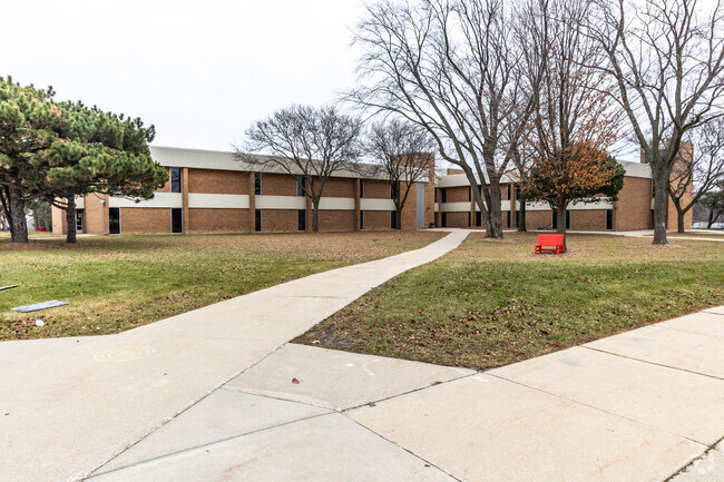 Cudahy Middle School is a great Jr. High School in Cudahy.