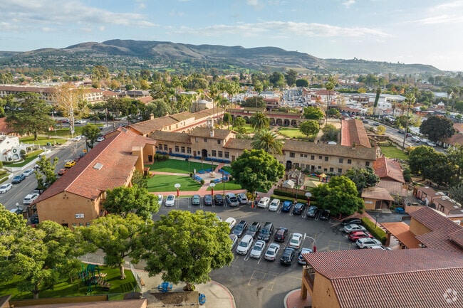 Mission Basilica School is part of the Mission San Juan Capistrano.