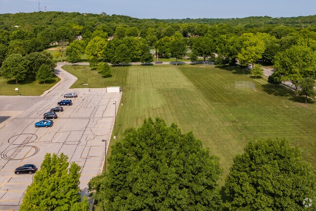David Brewer Elementary School also has large green spaces for all kinds of activities.