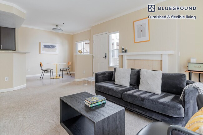 800 High School Way unit FL2-ID2083, Mountain View, CA 94041 - photo 3