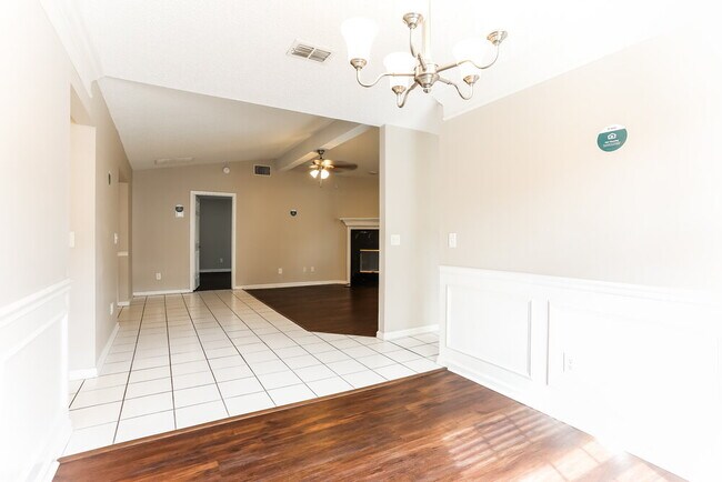 8051 Mactavish Way W, Jacksonville, FL 32244 - photo 6