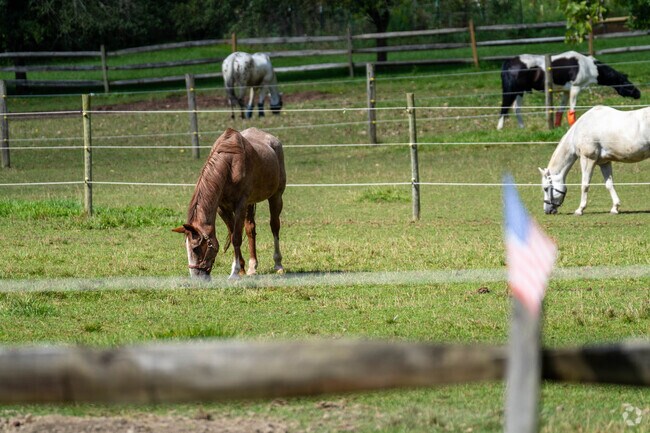 Step into the countryside at Moreland Hills.