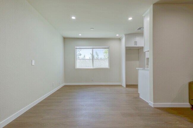 7710 Wentworth St, Tujunga, CA 91042 - photo 7