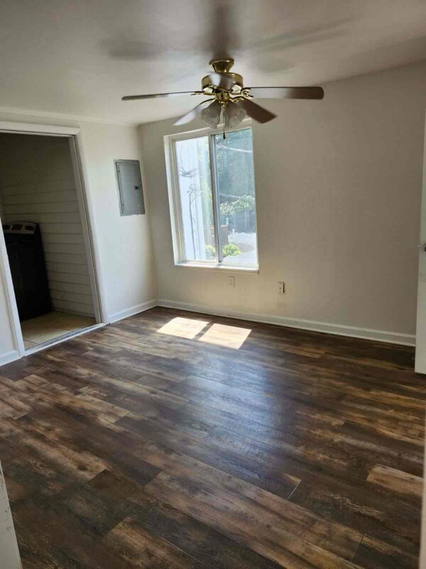 126 E Main St Unit 4, Luray, VA 22835