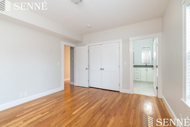 8 Rockingham St unit 2, Cambridge, MA 02139 - photo 6