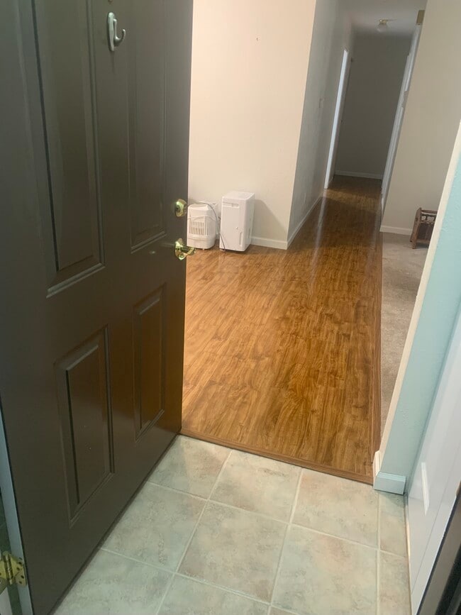 1662 Brownstone Blvd unit 312, Toledo, OH 43614 - photo 2