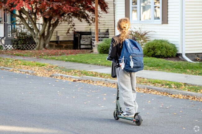 Kids can play in Washington.