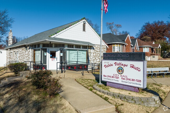 The city hall of Velda Village Hills is located right by residential homes in the neighborhood.