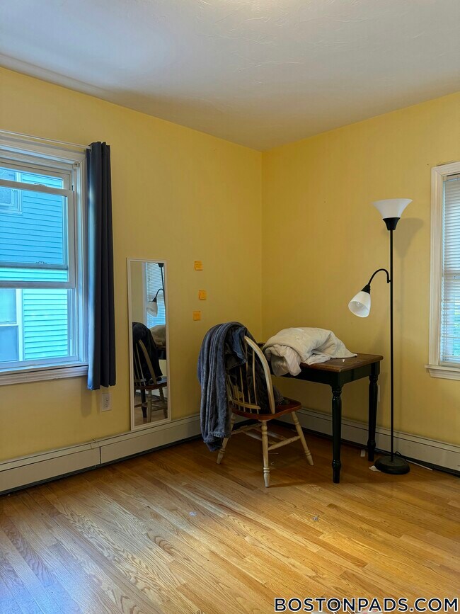 40 Plymouth St unit 2, Cambridge, MA 02141 - photo 4