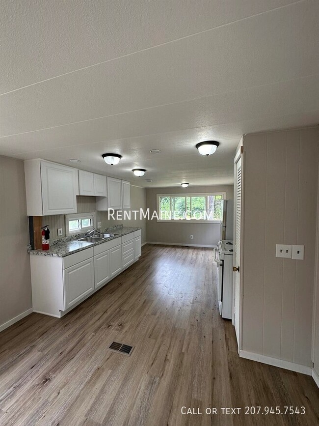 8 Park Rd, Greenbush, ME 04418