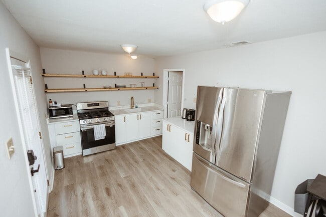 3625 Maple Ave unit ID1352449P, Waco, TX 76707 - photo 2