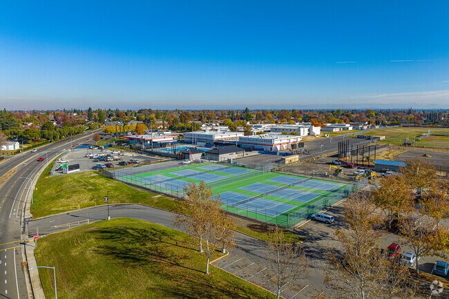 Students can learn and practice tennis at Foothill High School.