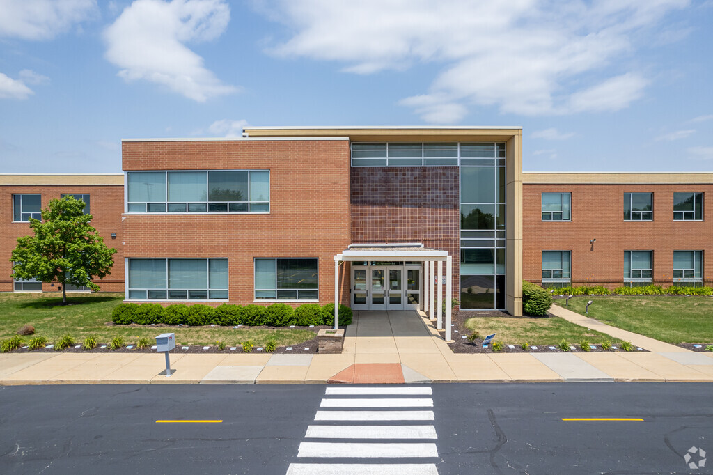 Spencer Crossing Intermediate School is a highly rated, public school located in New Lenox, IL.