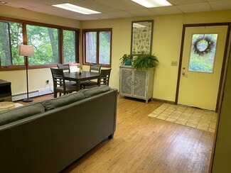 145 Oakwood Rd Unit 1 FL, Port Jefferson, NY 11777