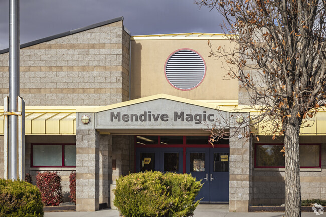 The main entrance to Lou Mendive Middle School.