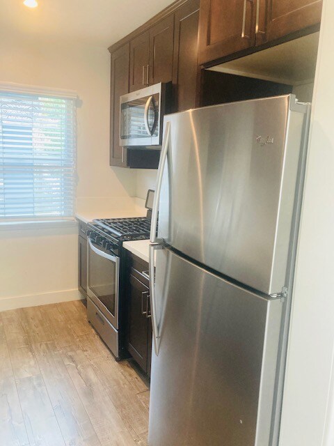 429 W 3rd St unit 4, Long Beach, CA 90802 - photo 7