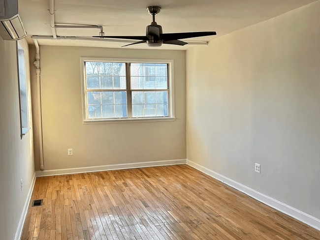 758 209th St unit 2, Pasadena, MD 21122 - photo 7