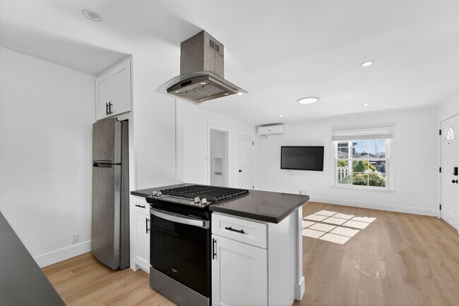 6009 W 85th Place, Los Angeles, CA 90045 - photo 7