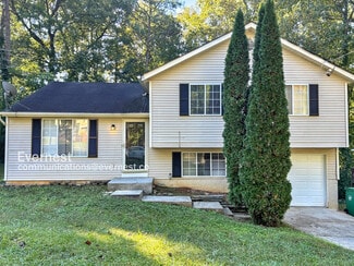 493 Village Square Ct, Stone Mountain, GA 30083
