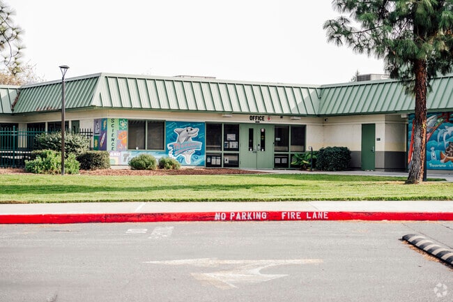 The main building of eanne R. Meadows Elementary School in San Jose, California.
