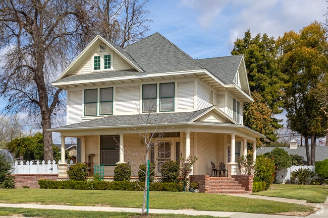 Classic farmhouses can be found in quiet areas of Fowler.
