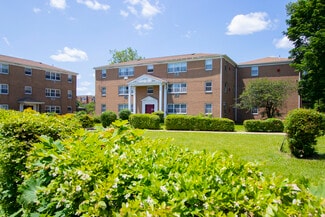 36 Muhammad Ali Ave, Newark, NJ 07108