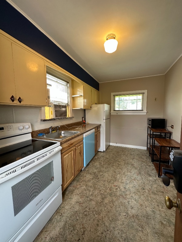 1016 1/2 W Park St, Butte, MT 59701